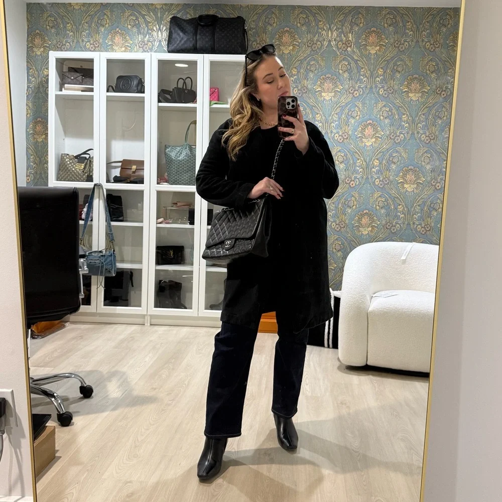 Chanel Black Caviar Maxi Classic Single Flap with Silver Hardware - Picture 2 of 16